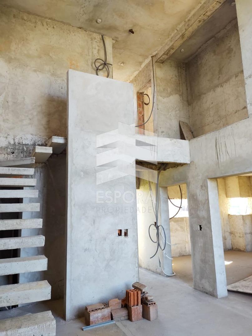 Casa 3 ambientes con 2 baños