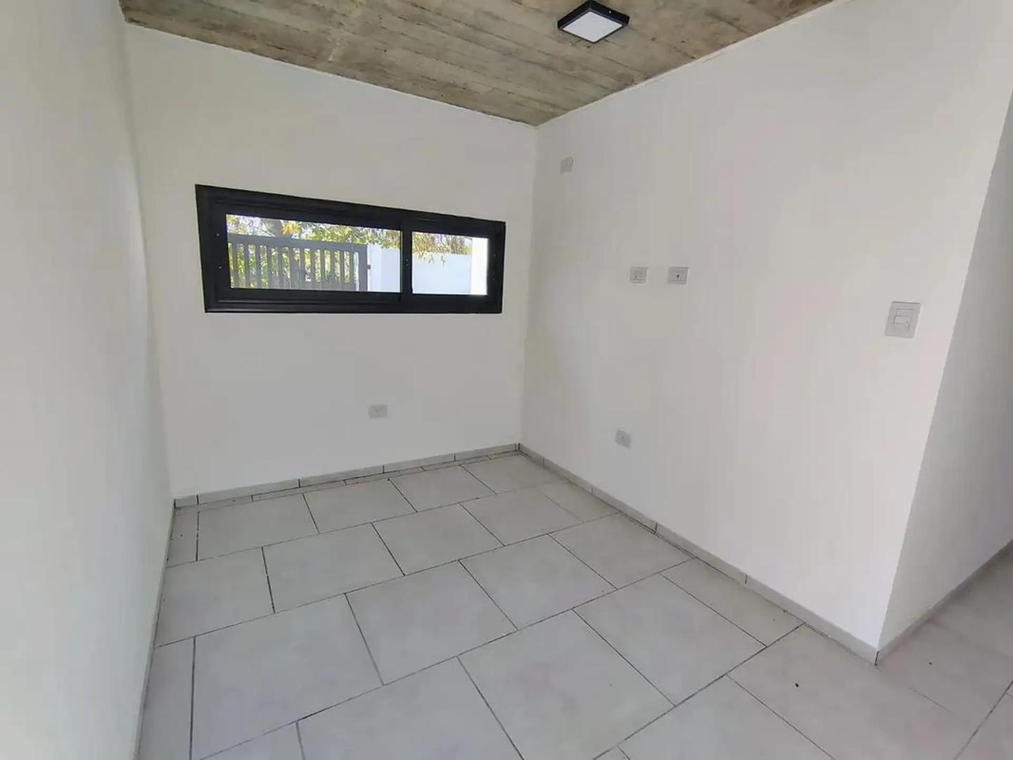 Casa en venta A ESTRENAR City Bell 2 dormitorios escritorio