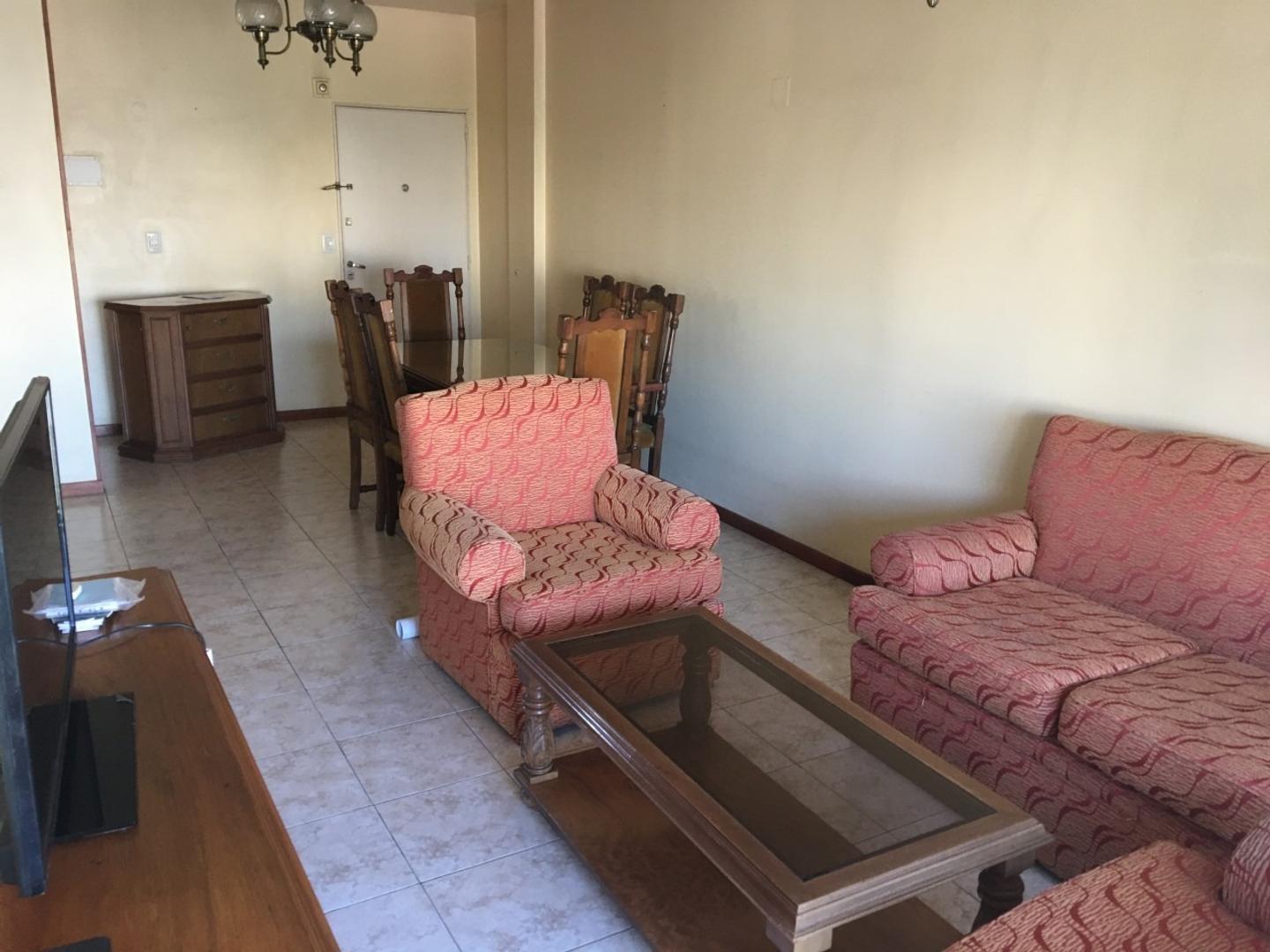 Av. Presidente Juan Domingo Perón  1100