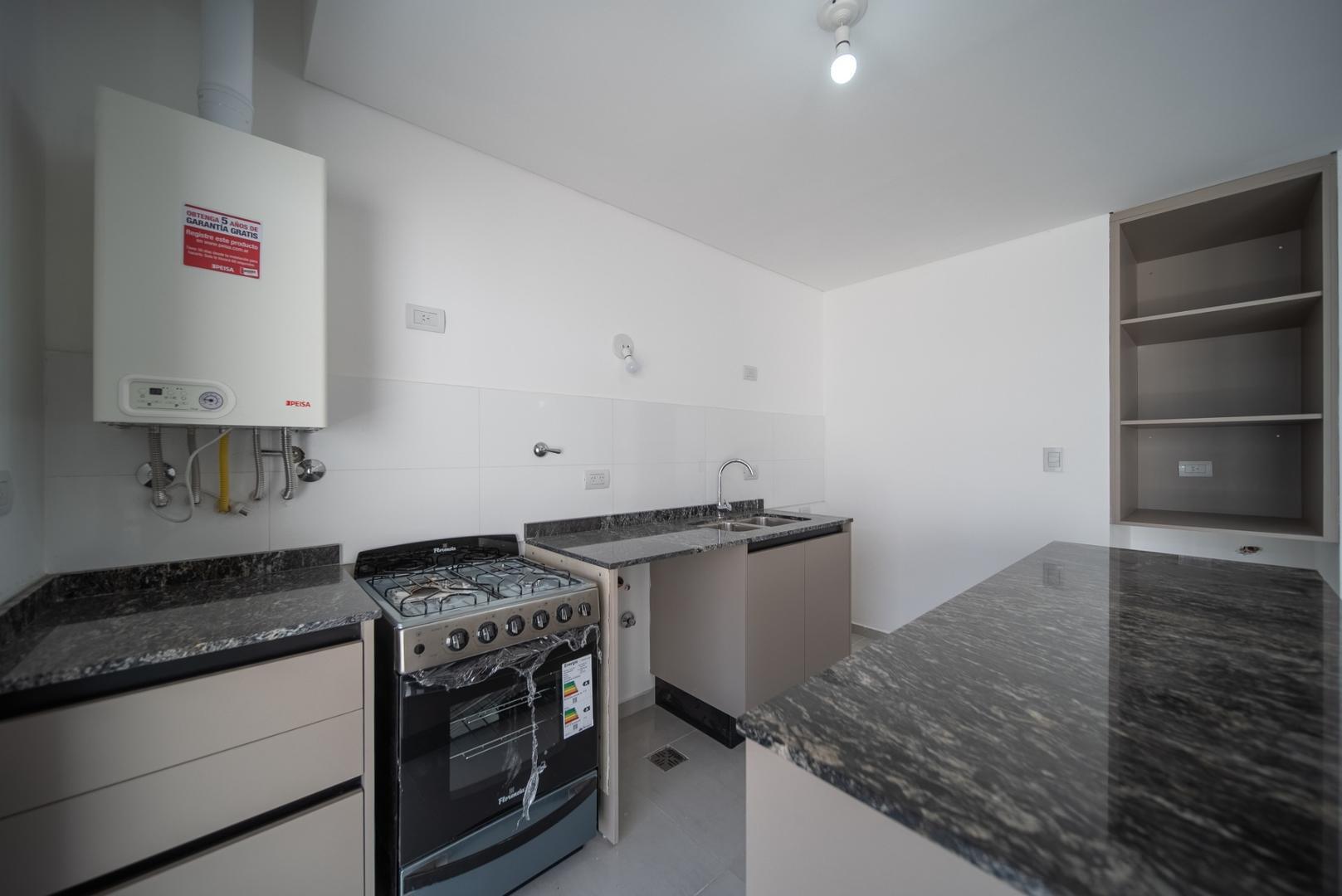 Casa 4 ambientes con 3 baños