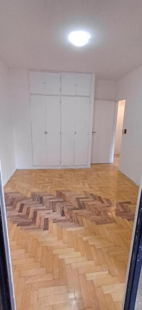 Departamento 3 ambientes en venta en Ecuador al 800 Once CABA