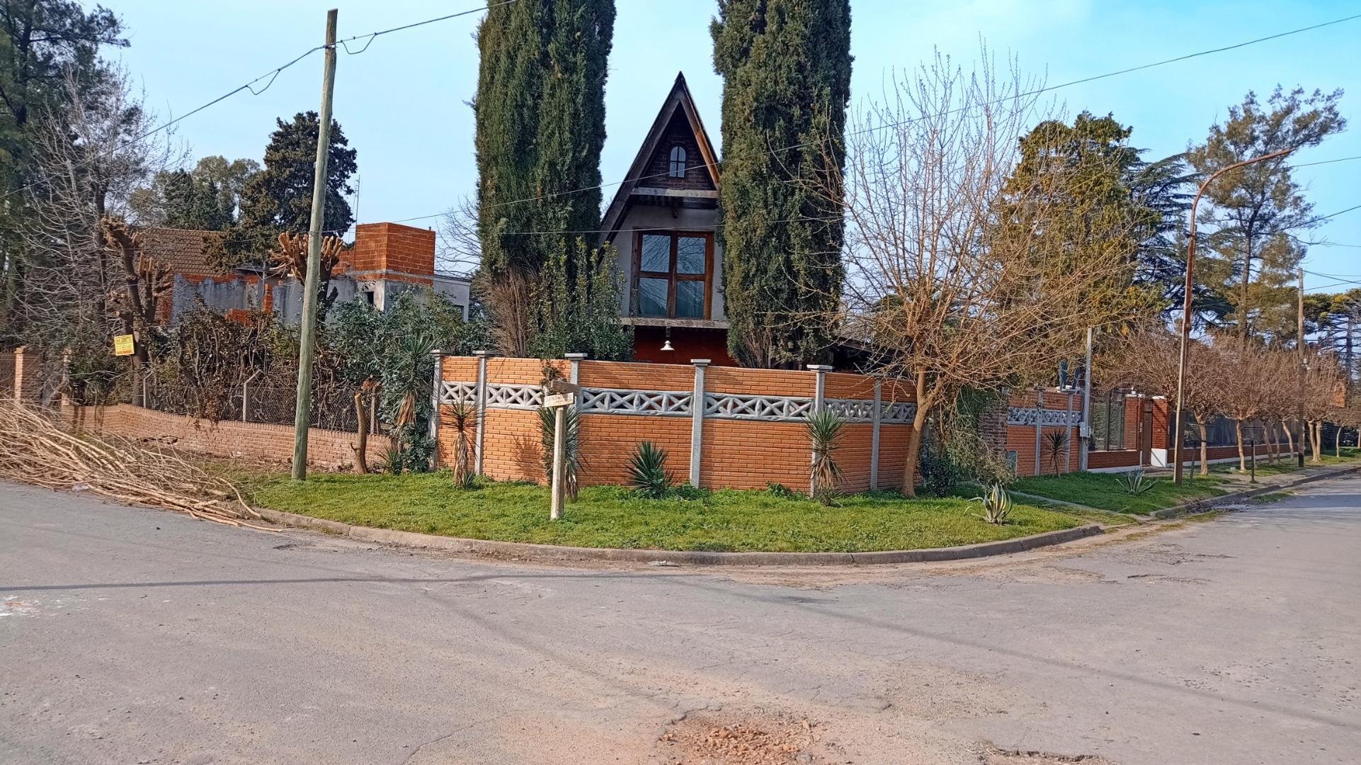 La Reja a 3 cuadras Estación a 1 cuadra Ruta Chalet en venta