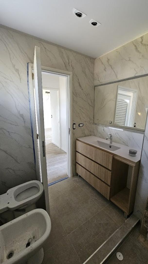 Depto Tipo Casa en Venta en Barrio Parque Leloir, USD 228.000