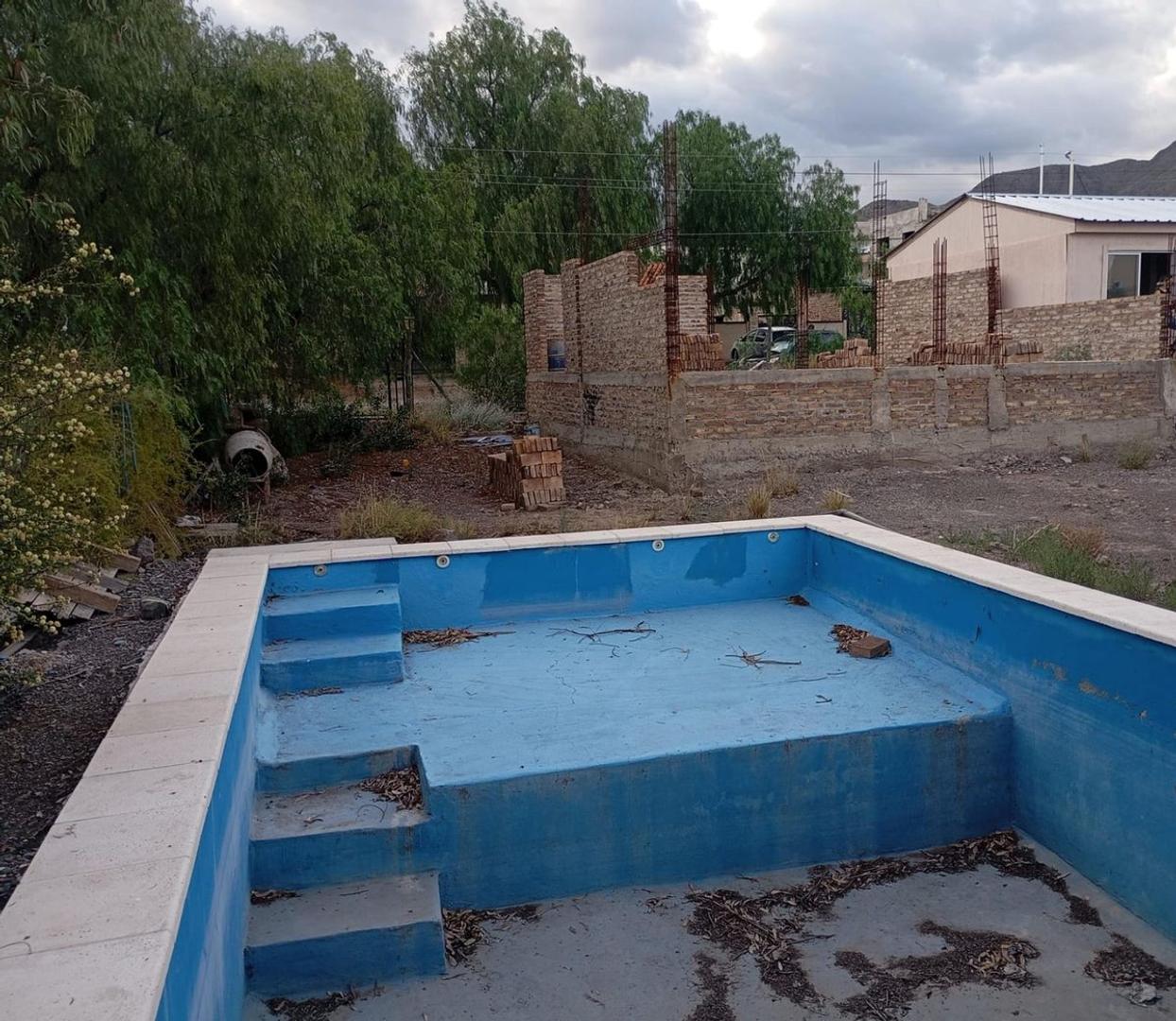 Casa 2 ambientes con 1 baño