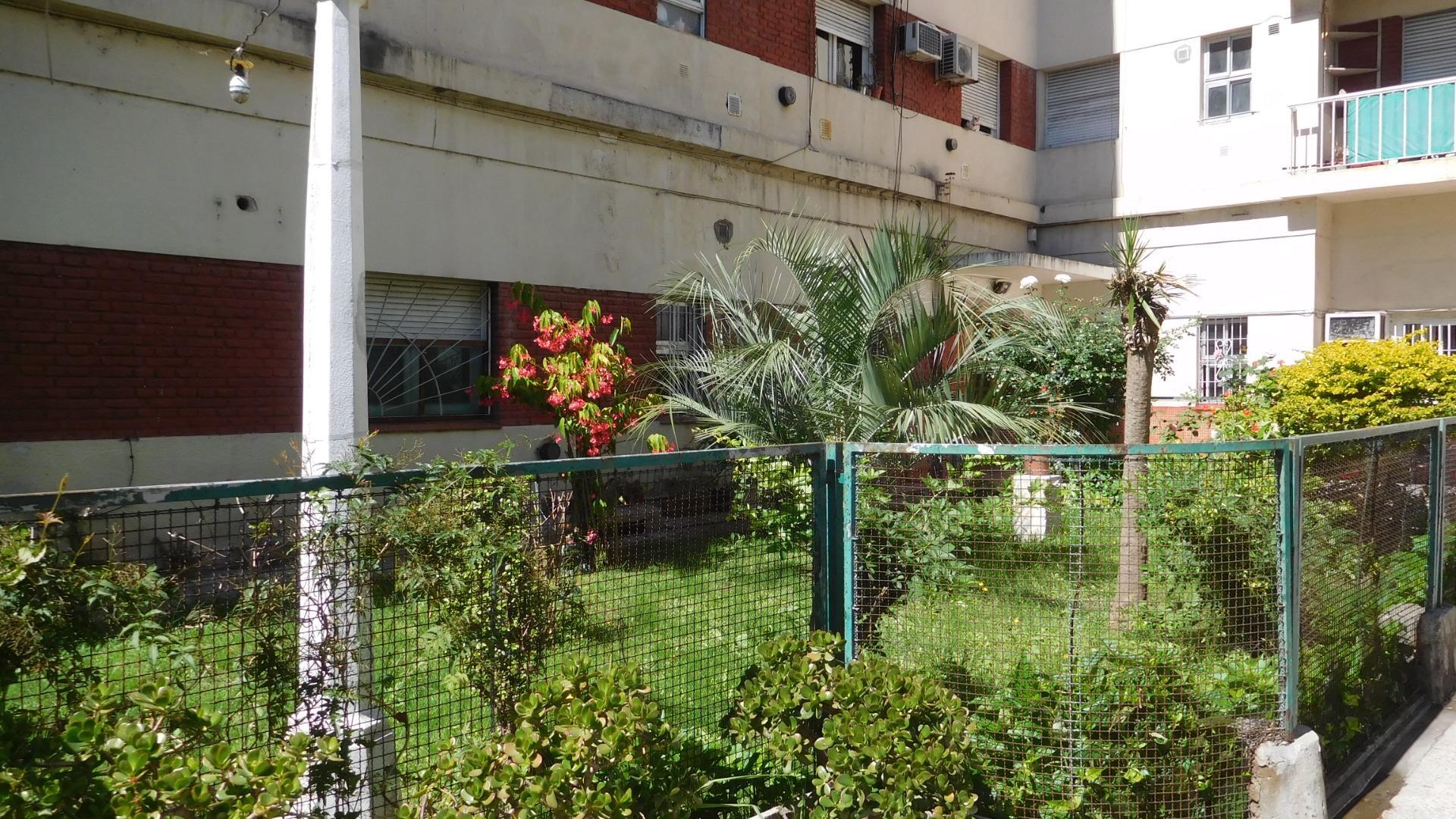 Martin Rodriguez 1100, Piso 2