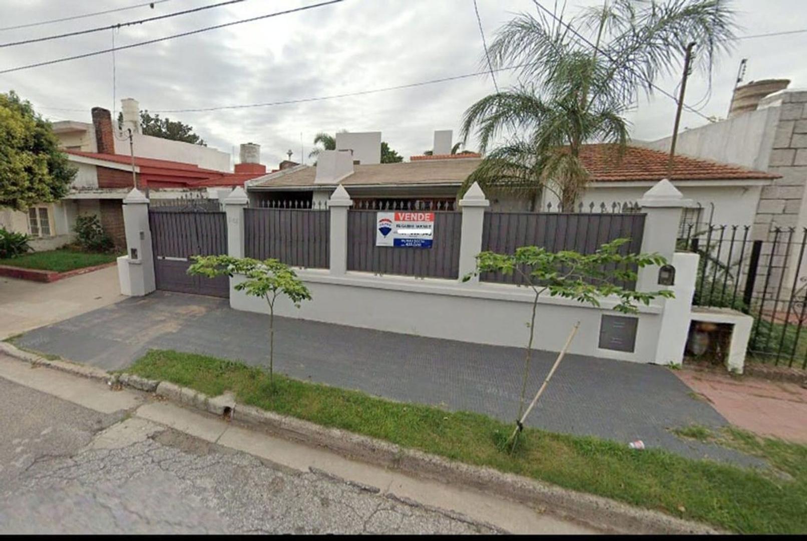 VENTA CASA PARQUE VELEZ SARSFIELD