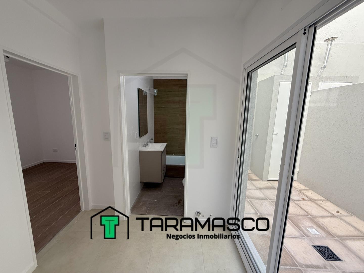 Depto Tipo Casa en Venta de 2 ambientes