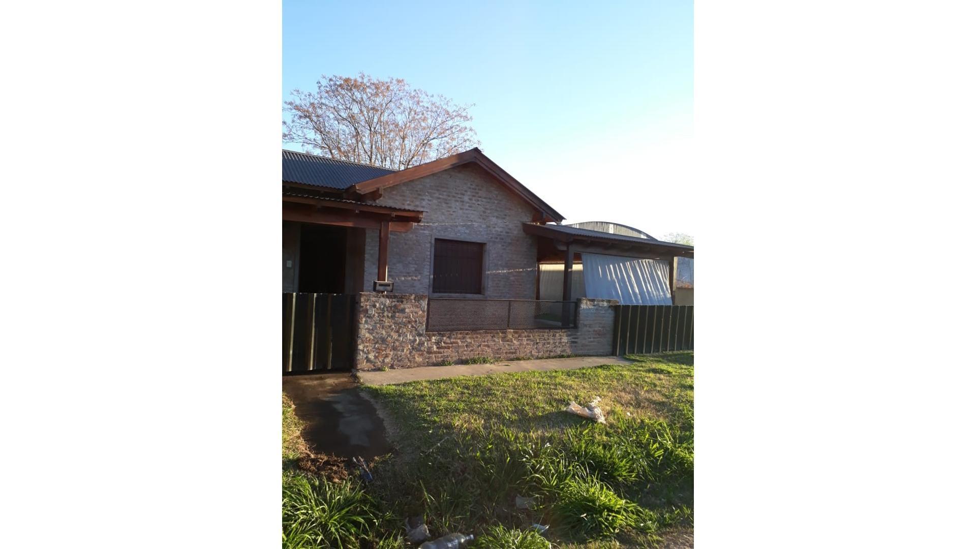 Casa 3 ambientes con 1 baño