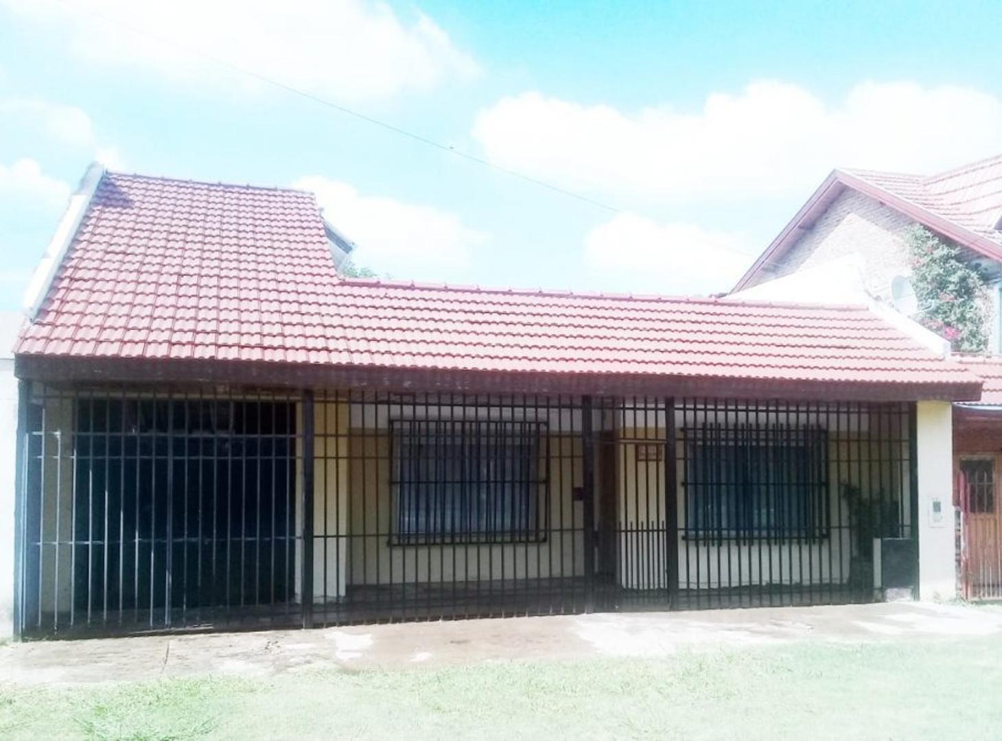 CASA 4 AMB. CON COCHERA, APTA CREDITO 