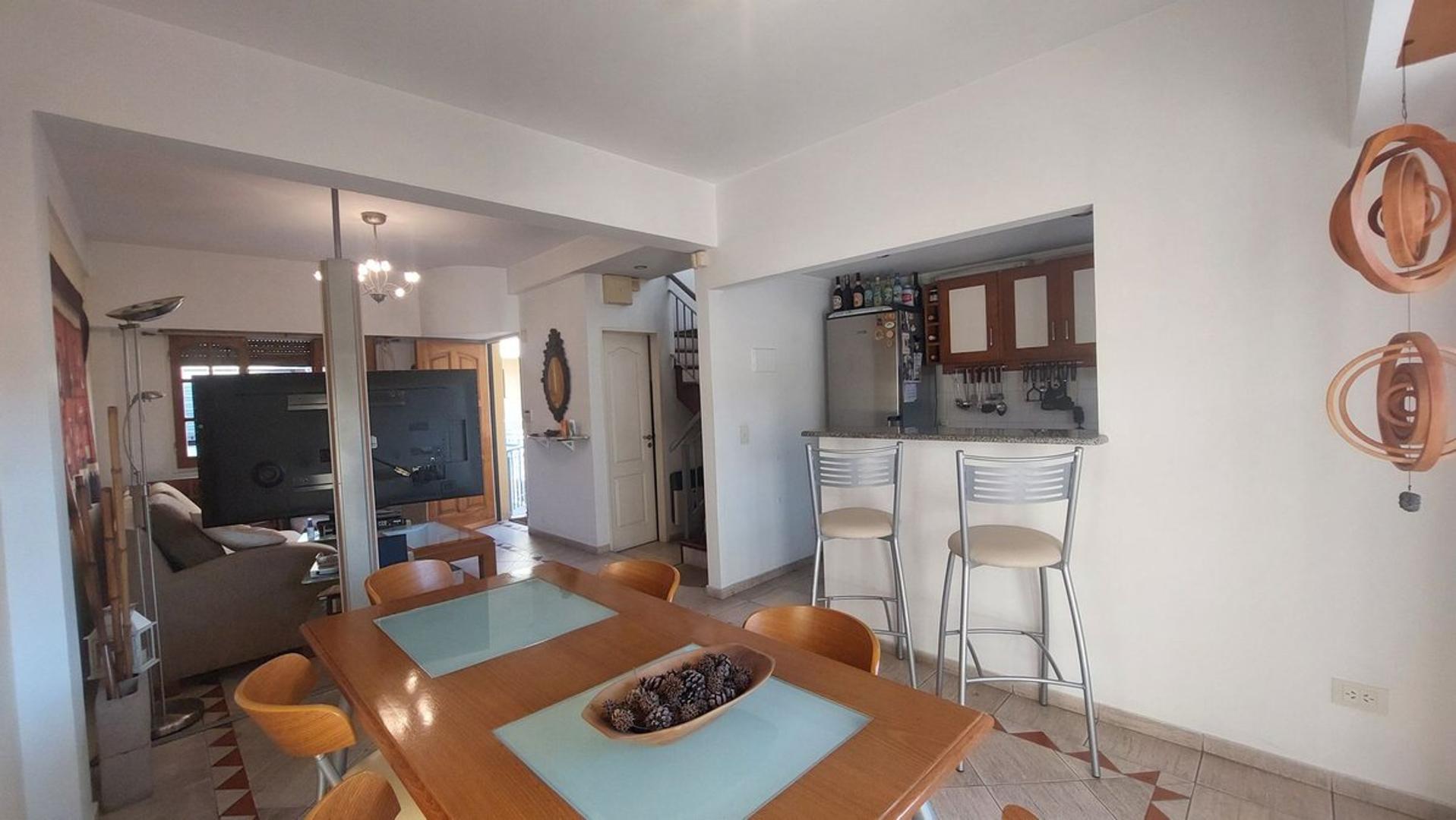 Duplex Venta 3 ambientes Quilmes cochera terraza