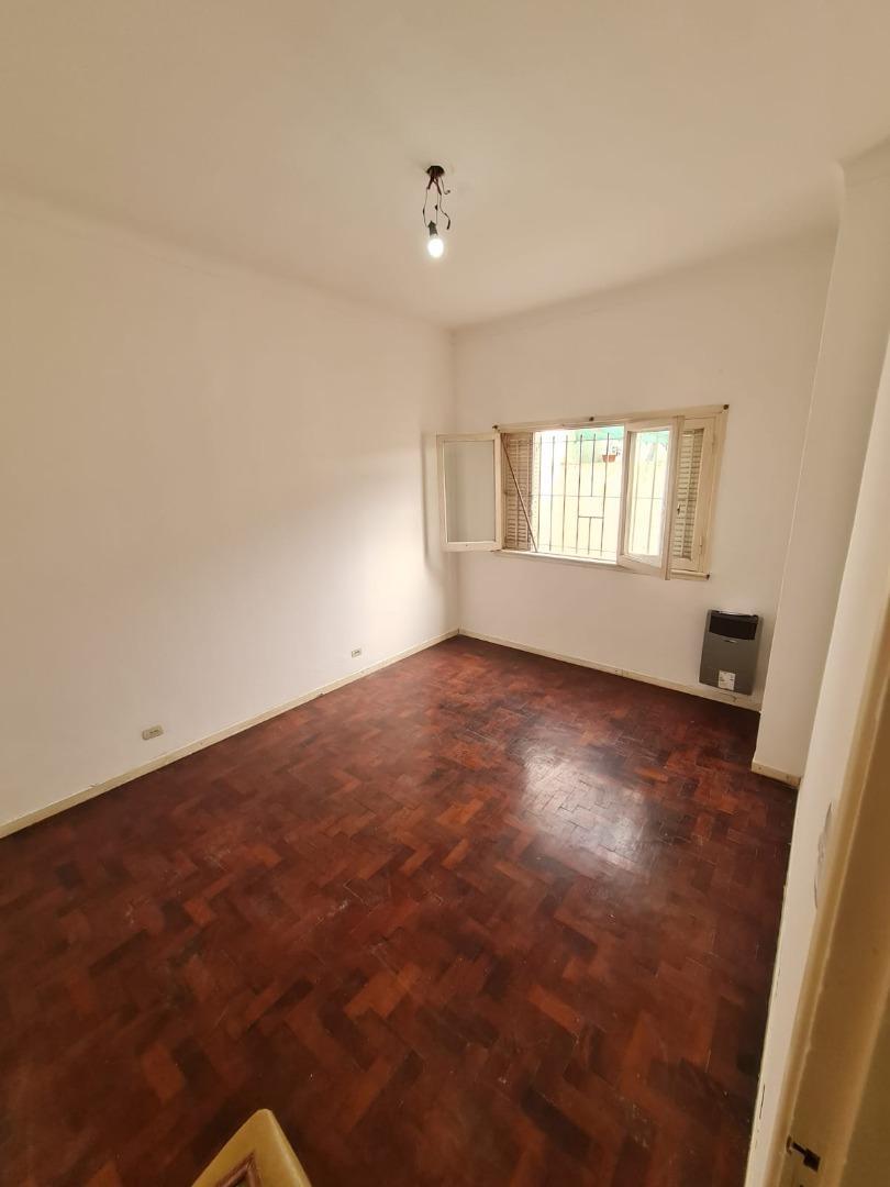 Departamento en JOAQUIN V. GONZALEZ AL 2800 (LANÚS OESTE)