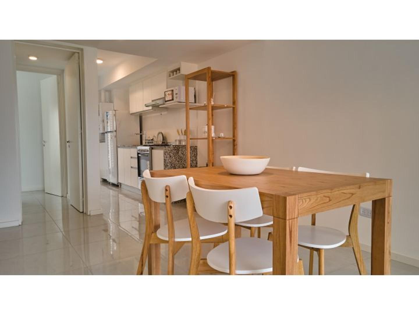 Sarmiento 1550 , Piso 1