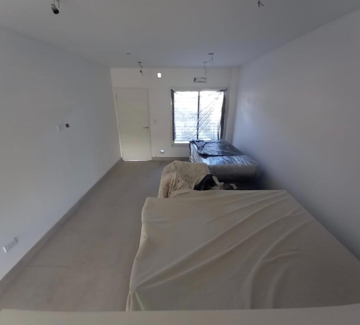 Depto Tipo Casa en Venta de 3 ambientes