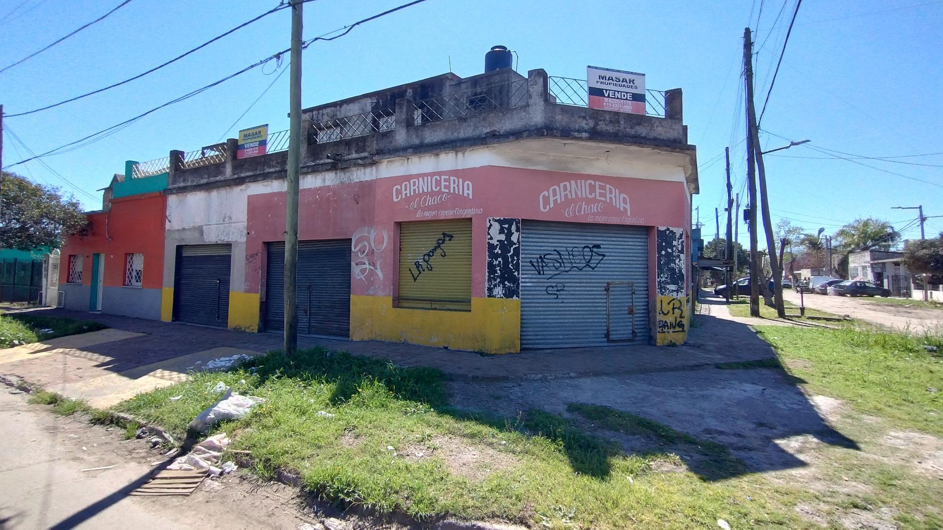 Casa, 3 locales, galpón - Chaco 2200 - R. Calzada U$s 115000