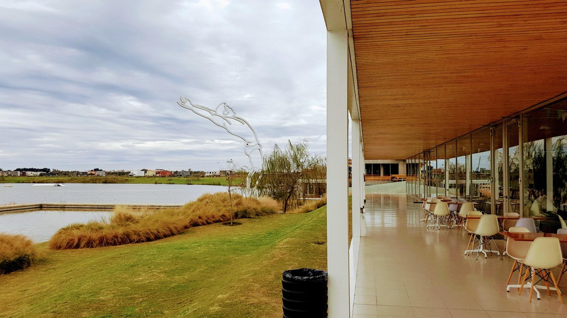 Barrio Nativas, Puertos Del Lago