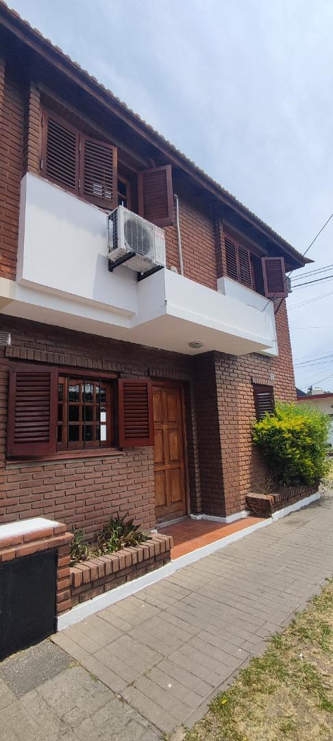 RETASADO  Dúplex 3 amb. con cochera!