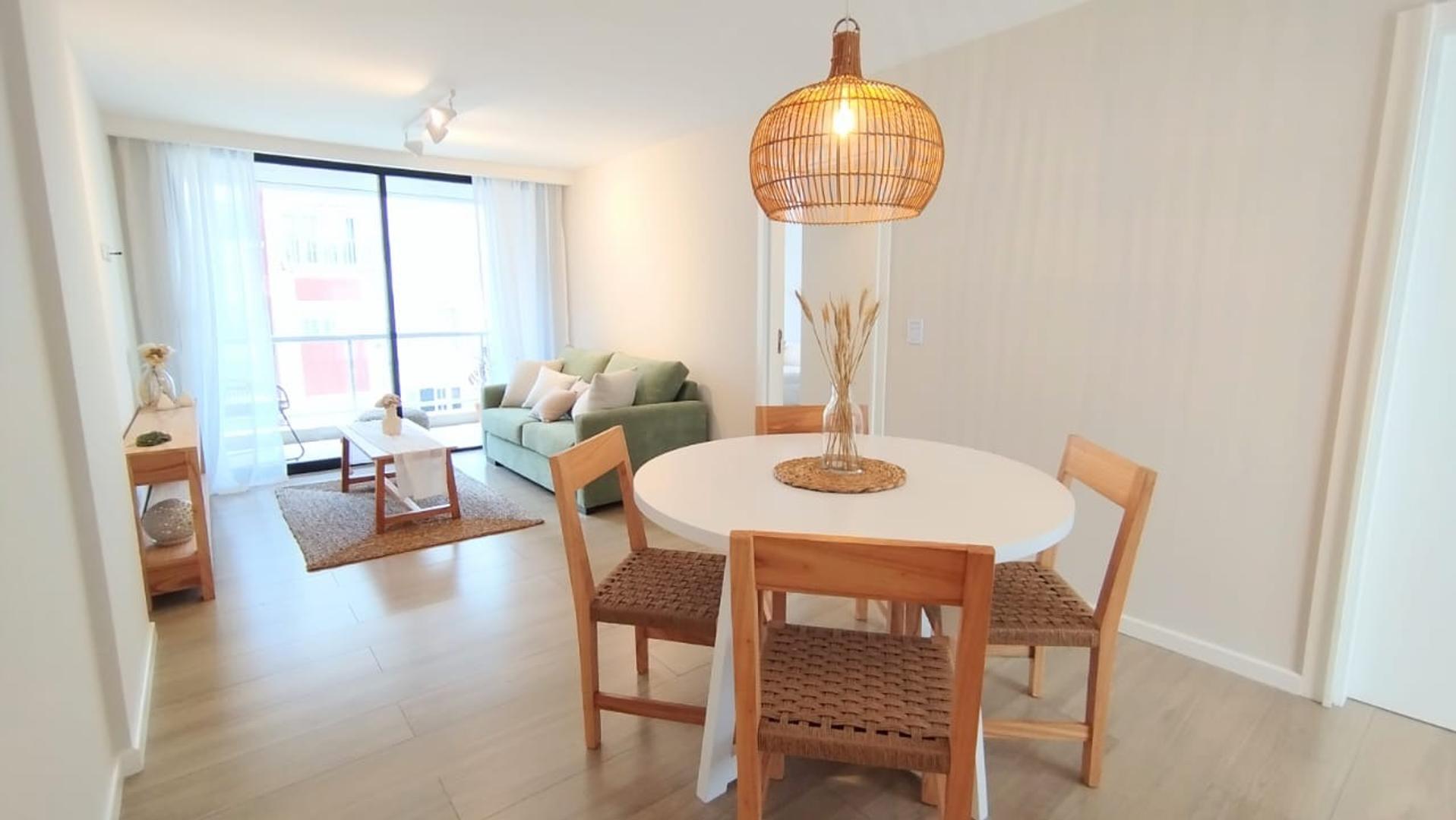 Departamento en Venta en Plaza Colon, USD 132.000