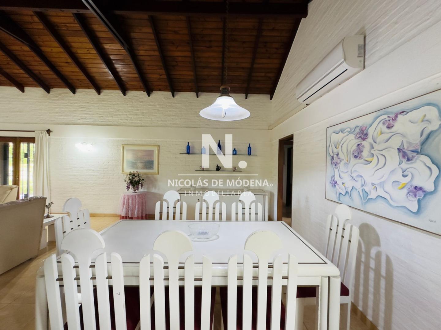 Casa en Alquiler Temporal en Cantegril, USD 11.000