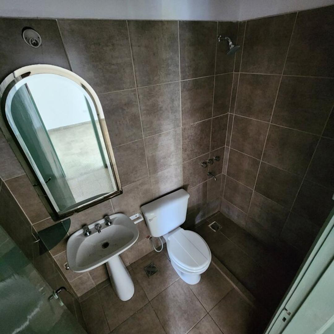 DEPARTAMENTO EN PLANTA ALTA