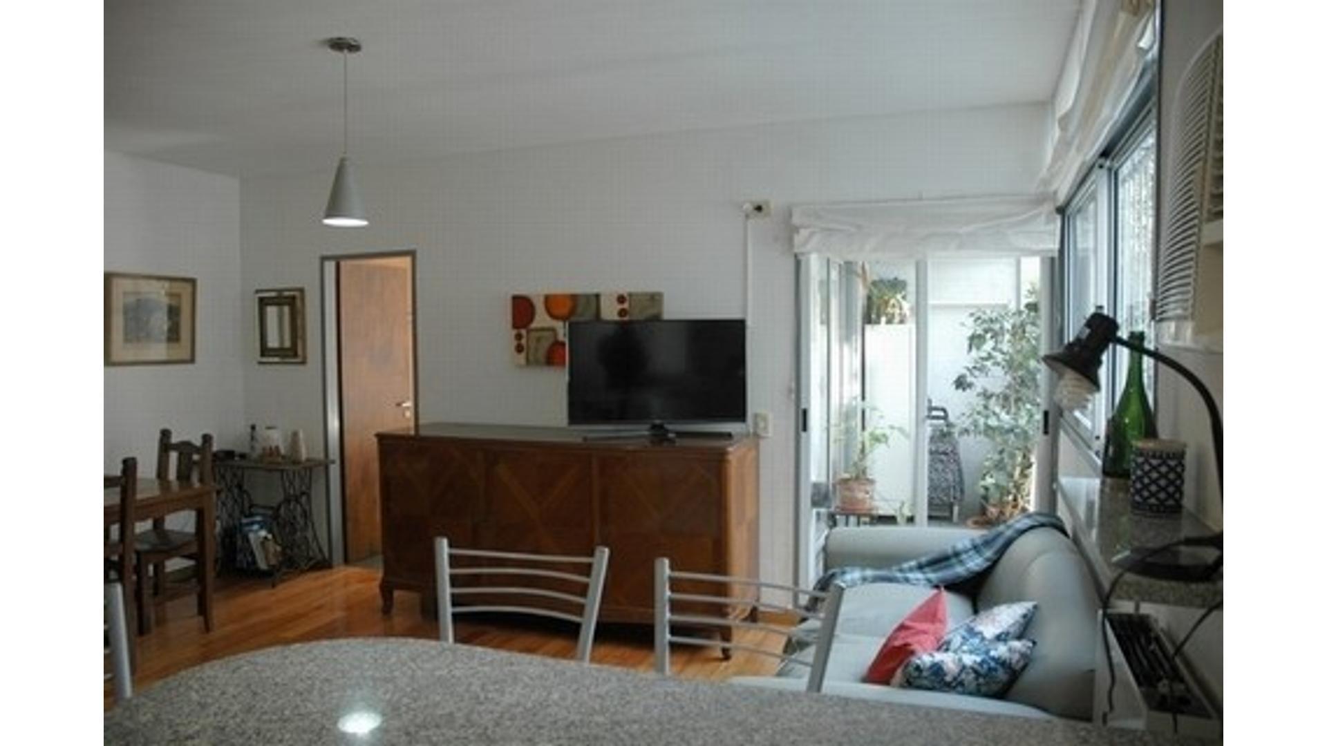 2 ambientes, muy luminoso