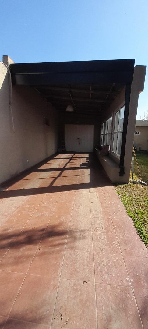 EN VENTA EXCELENTE CASA 