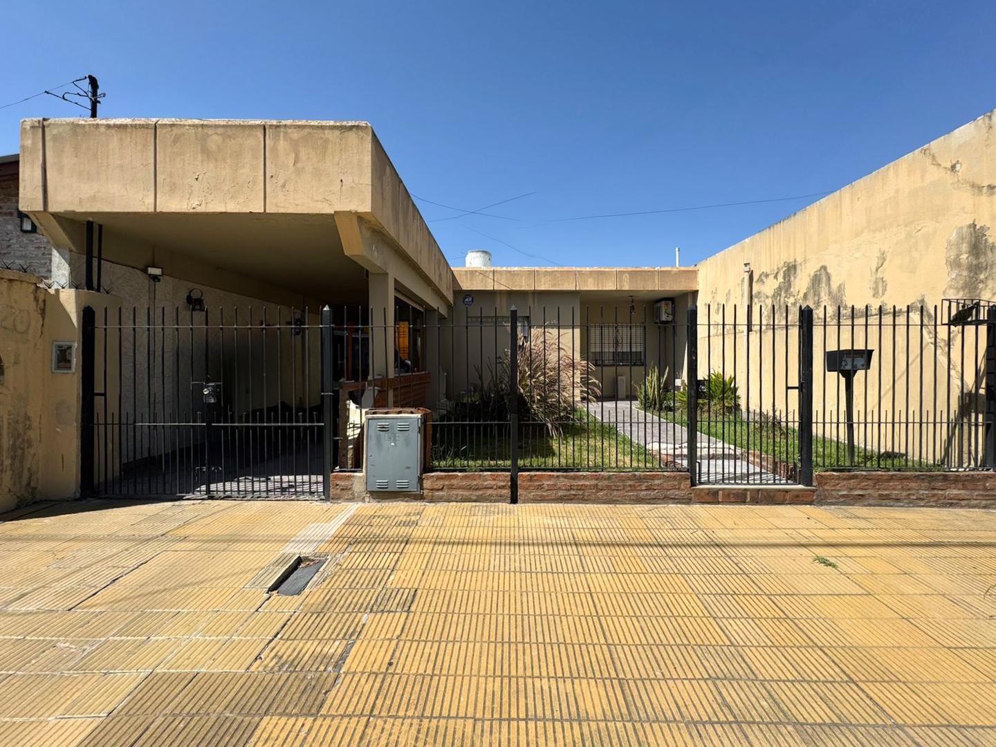 CASA - 3 AMBIENTES  - MERLO NORTE