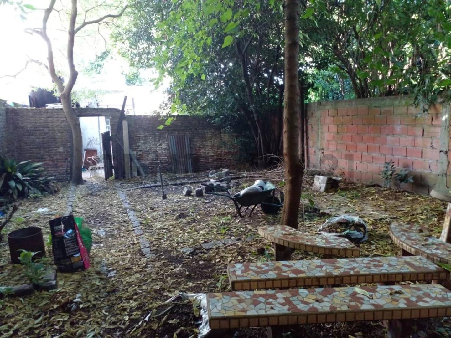 Casa 3 ambientes con 2 baños