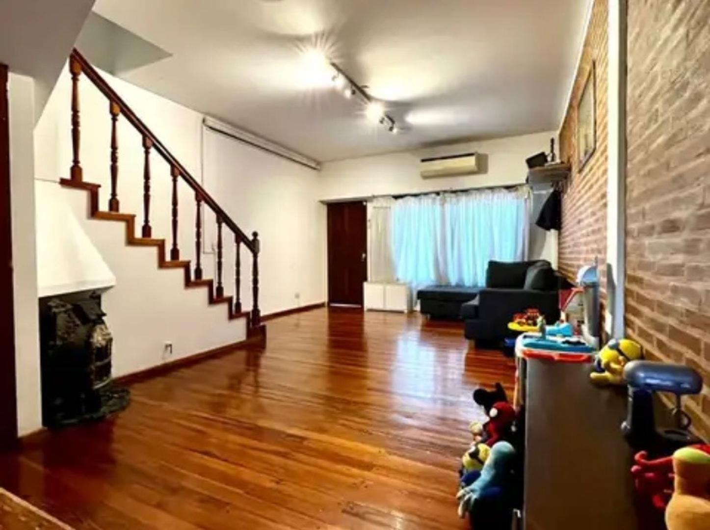 Casa en Venta en Villa Pueyrredon, USD 350.000