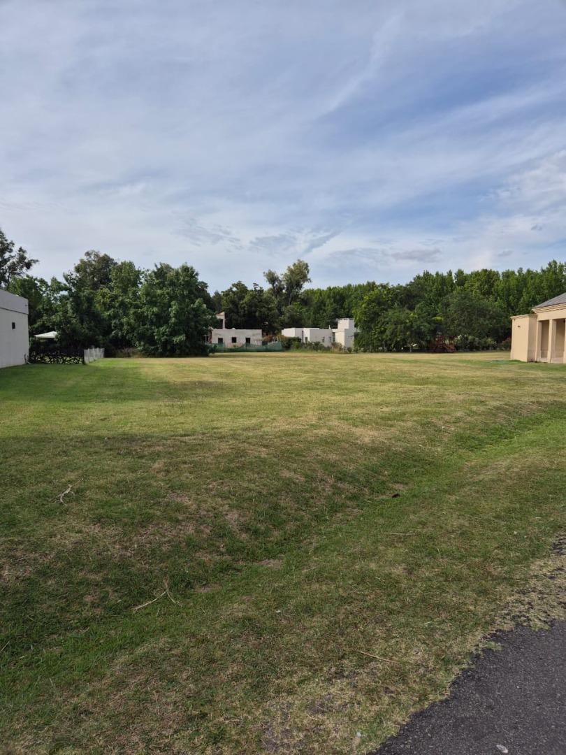 Terreno en Venta en El Nacional Club De Campo, USD 42.000