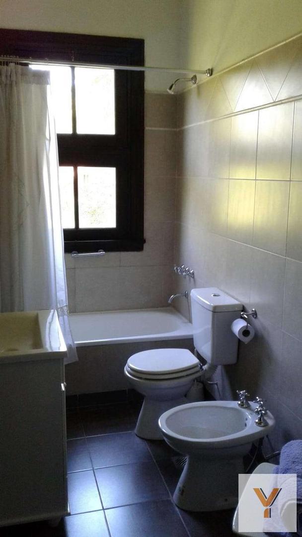 Casa 5 ambientes con 5 baños