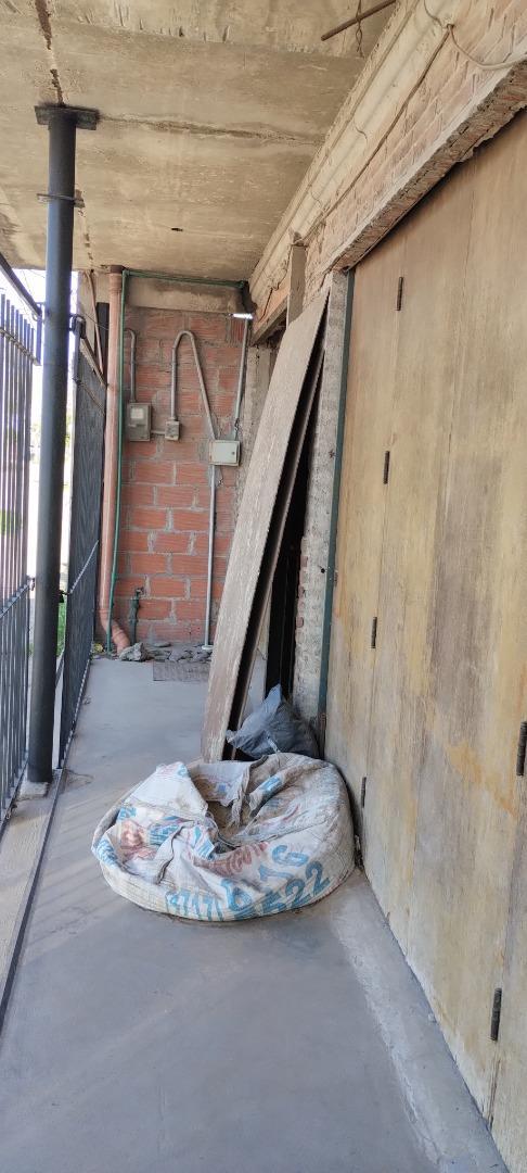 CASA EN 2 PLANTAS CON DOS LOCALES