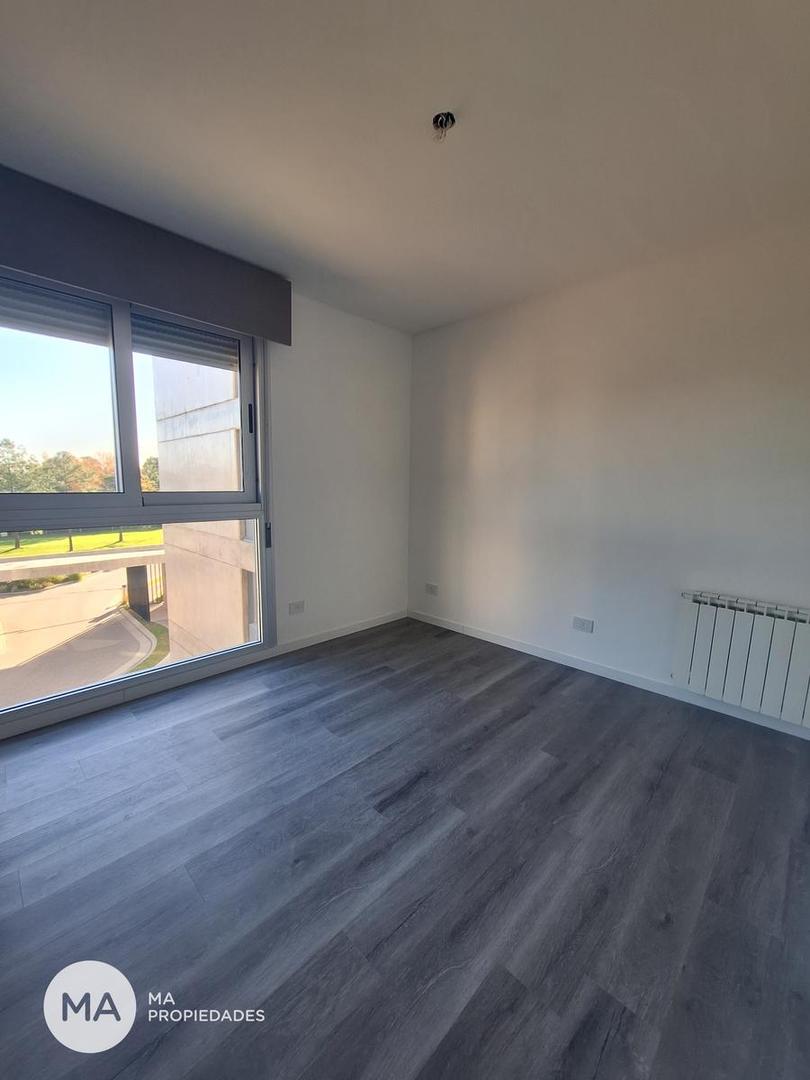 Departamento en Alquiler con 1 cocheras