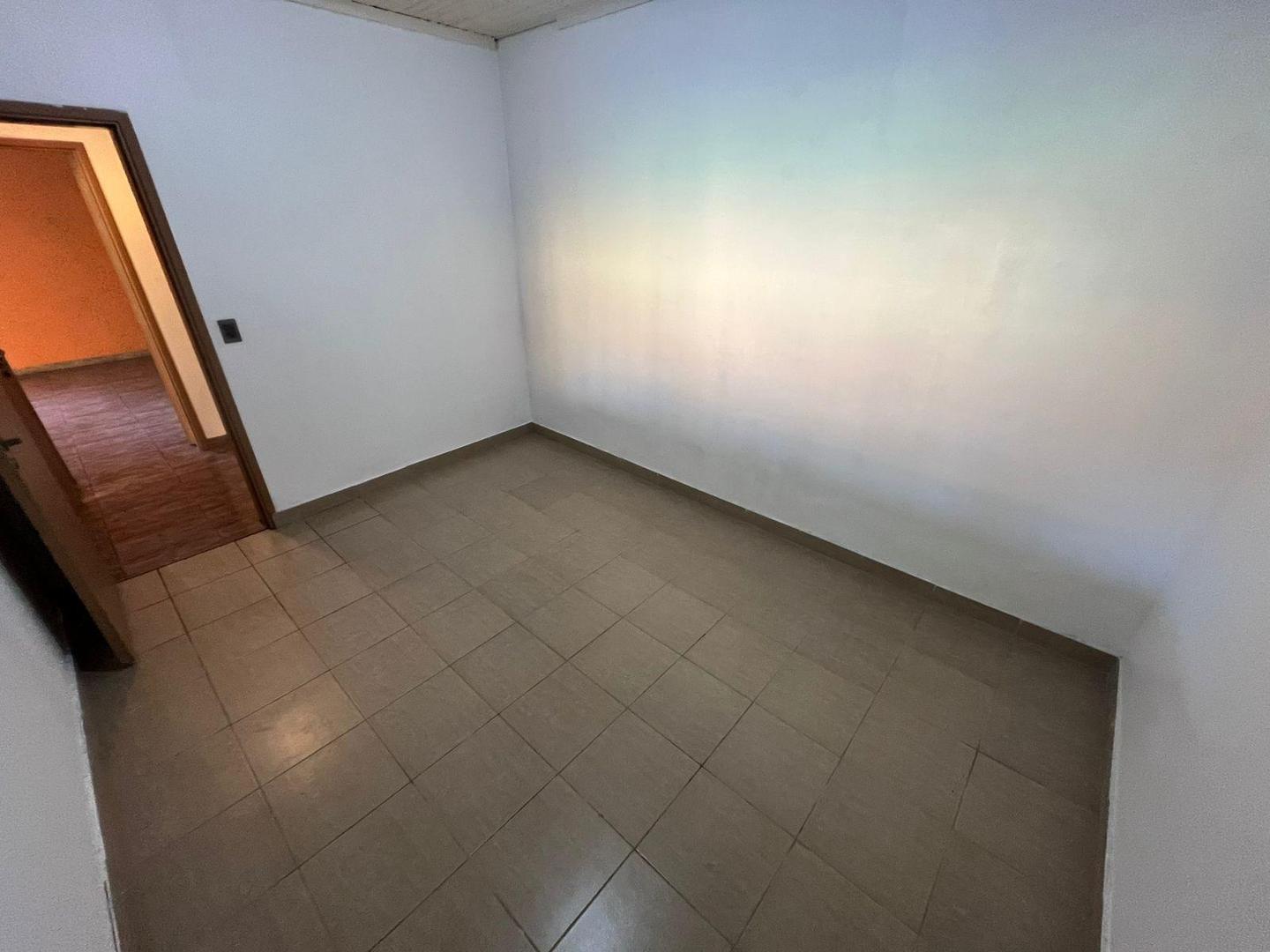 Depto Tipo Casa en Alquiler 40 años