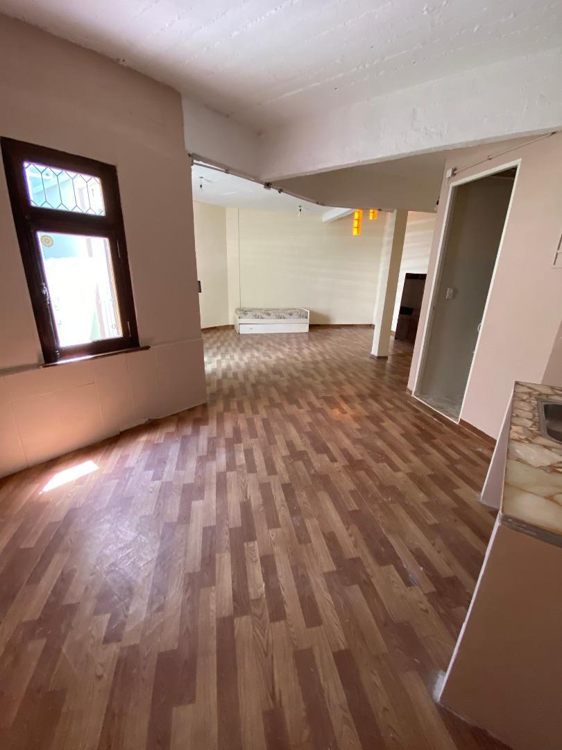 Depto Tipo Casa en Alquiler 50 años