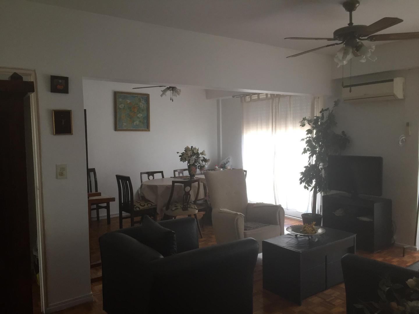 Thames 2500 , Piso 16