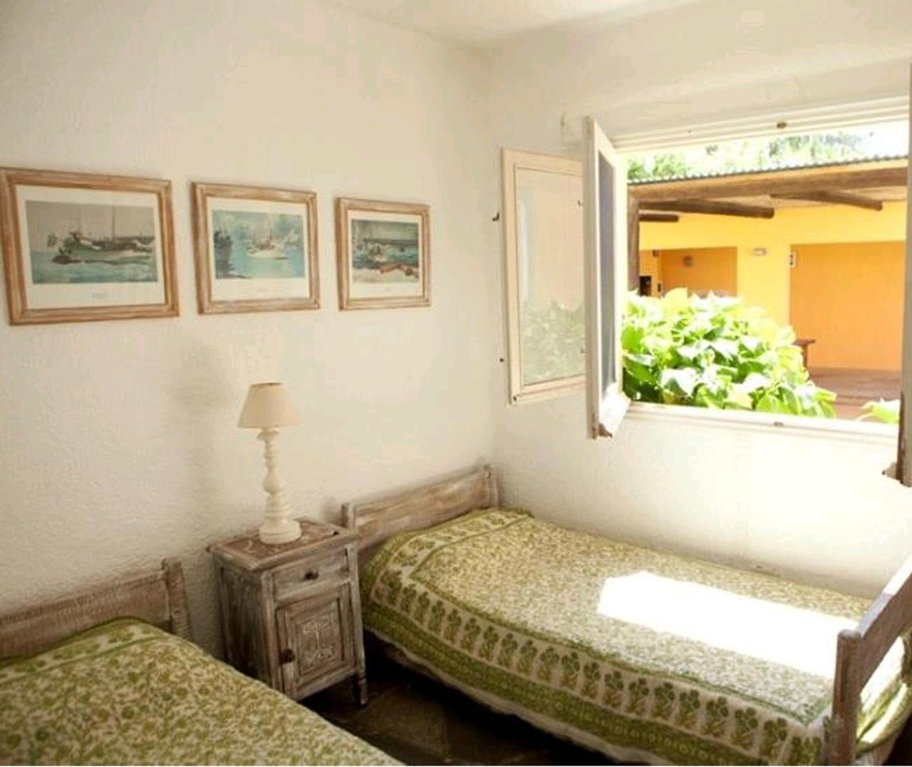 Casa en Alquiler Temporal con 3 cocheras