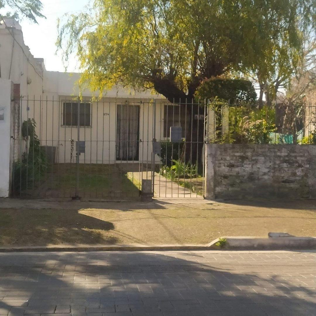 CASA 3 AMBIENTES EN MERLO