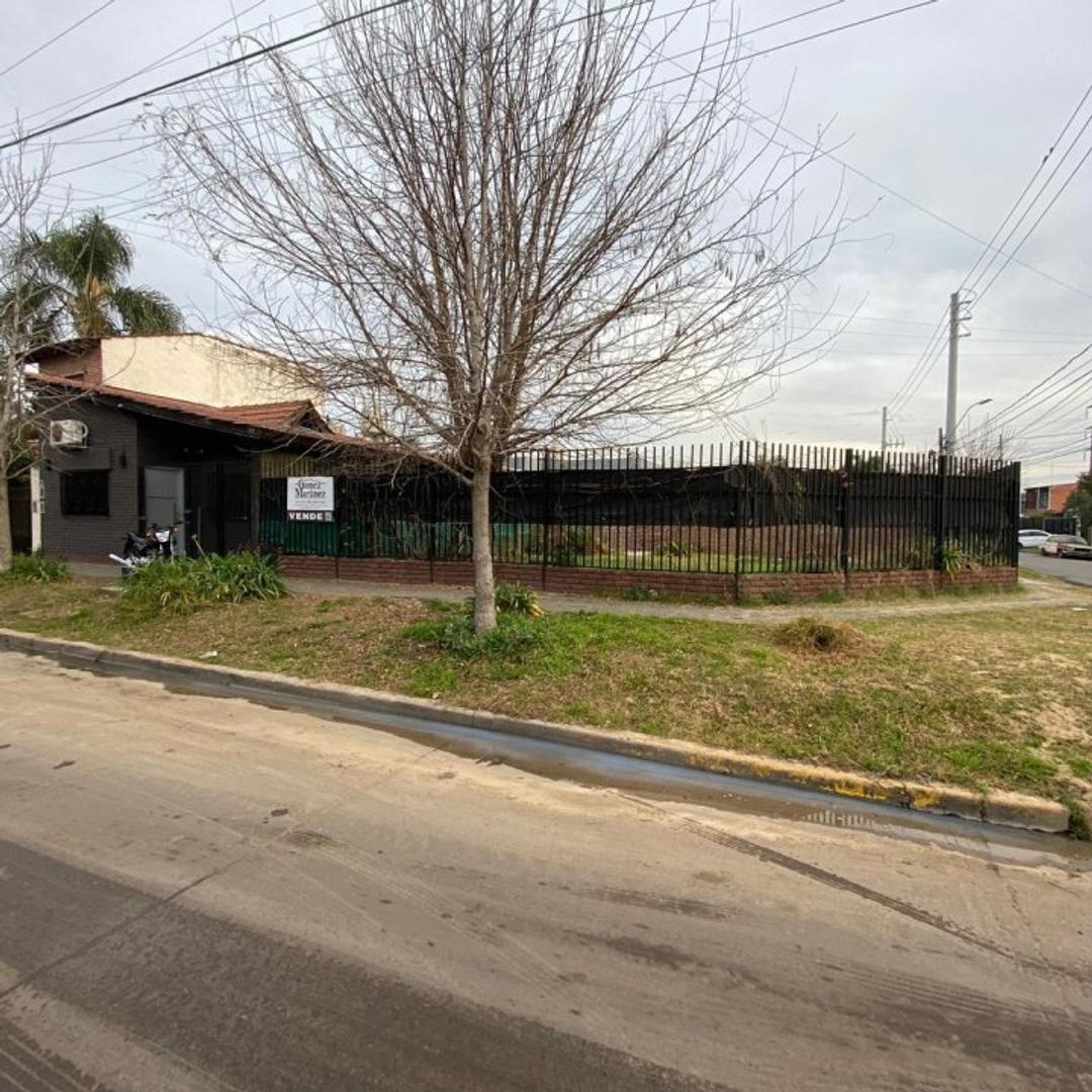 Ecuador 388, Ituzaingó