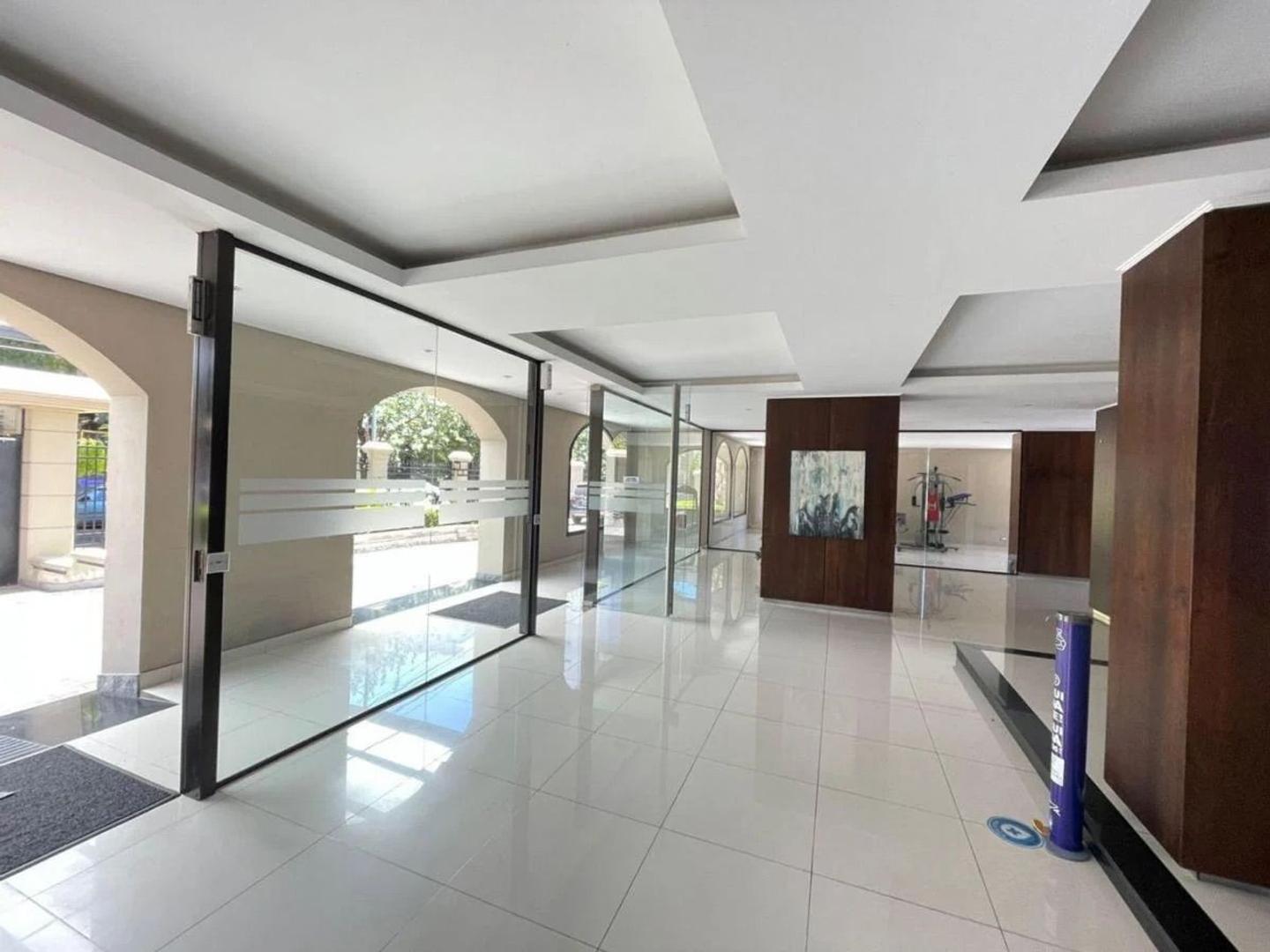 Sarmiento 300, Piso 11