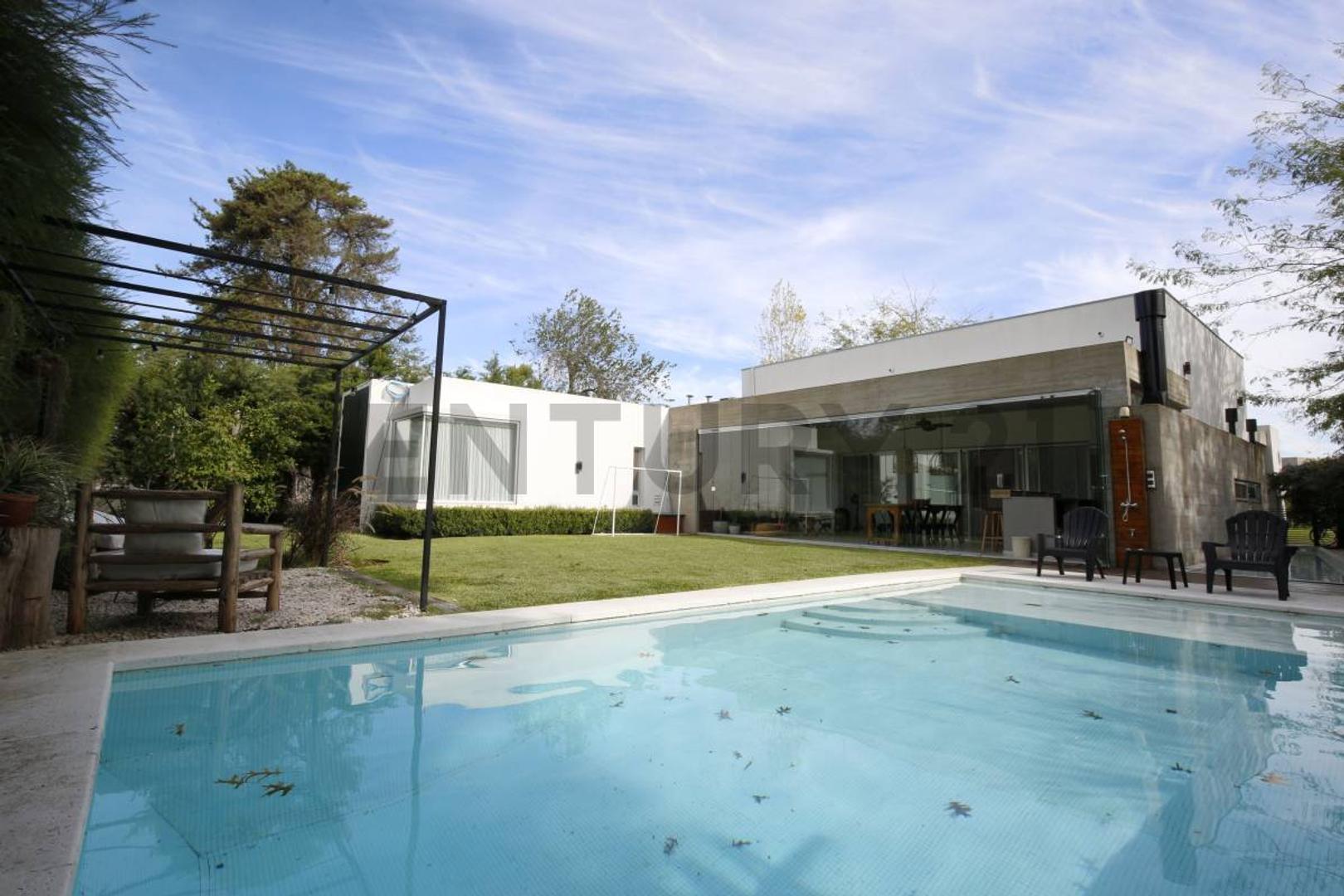 Casa en Venta de 4 dormitorios