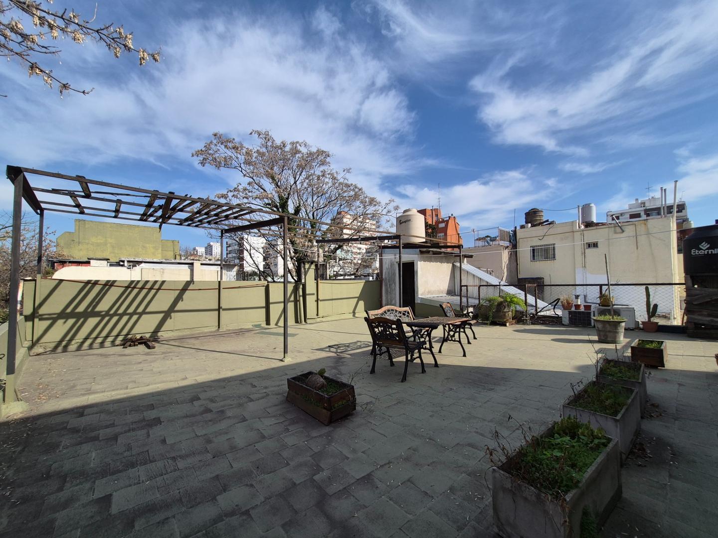 Al frente con Garage y Terraza propia Colegiales