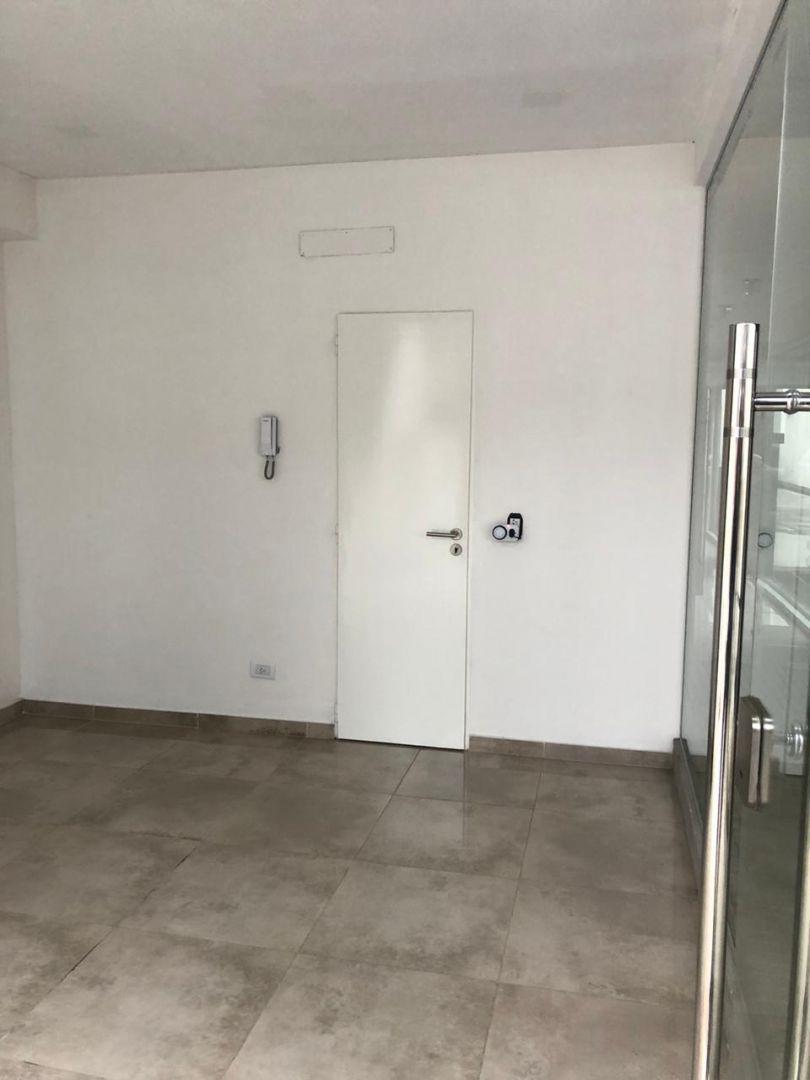 humberto primo 200, Piso pb