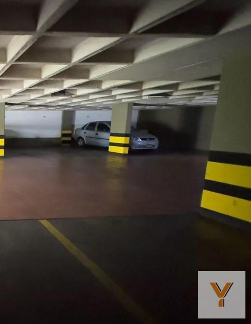 Cochera en Venta de 4  mts largo x 3  mts ancho