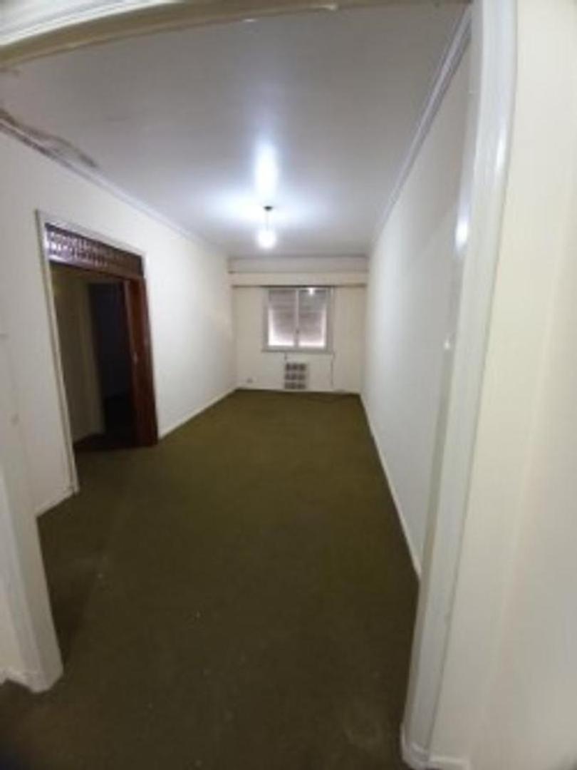 Valentin Gomez  3000