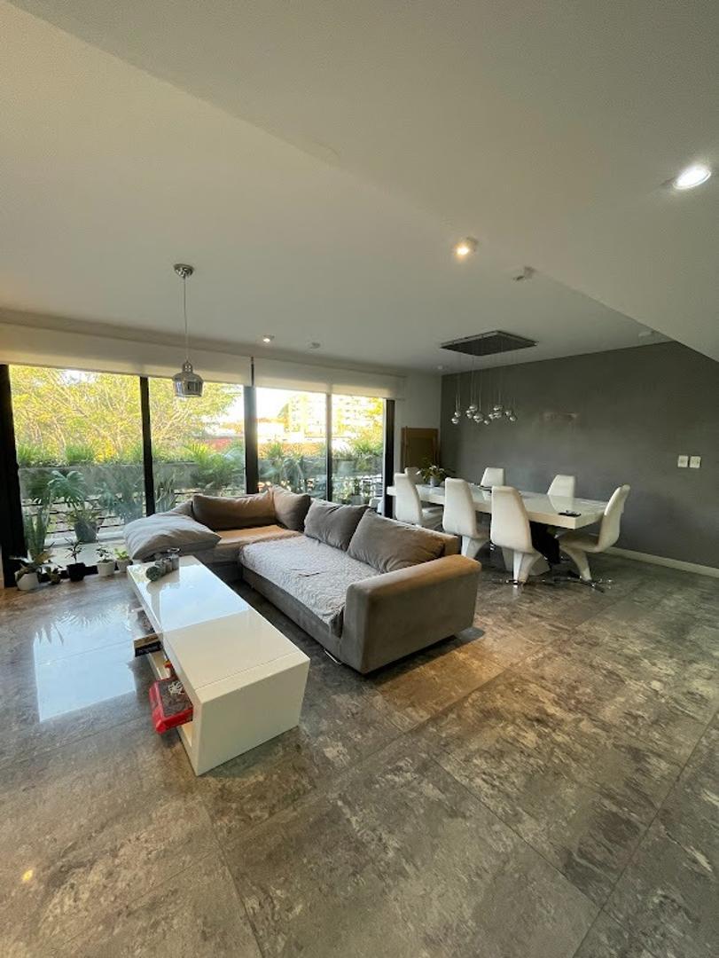 Departamento 4 ambientes con 3 baños