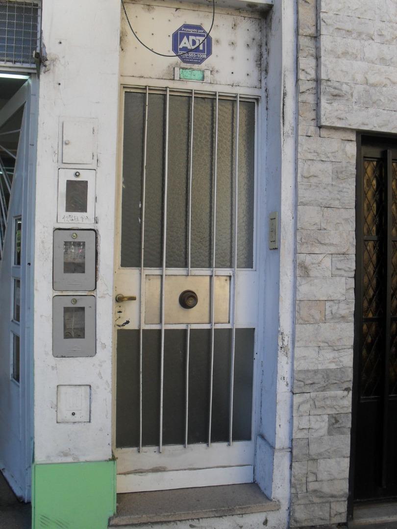 Casa en Planta Alta, apta uso comercial