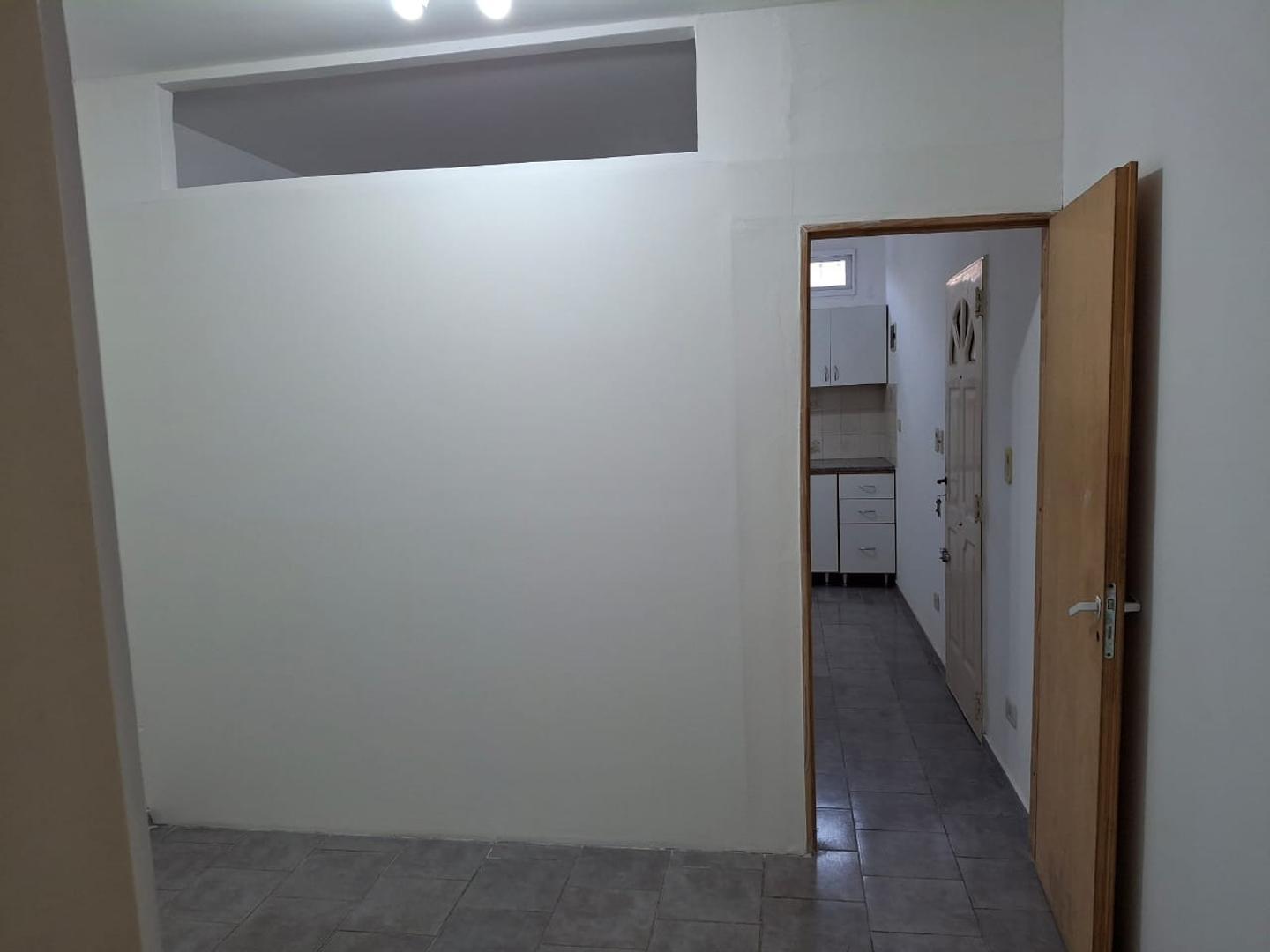 Depto Tipo Casa en Alquiler 21 años