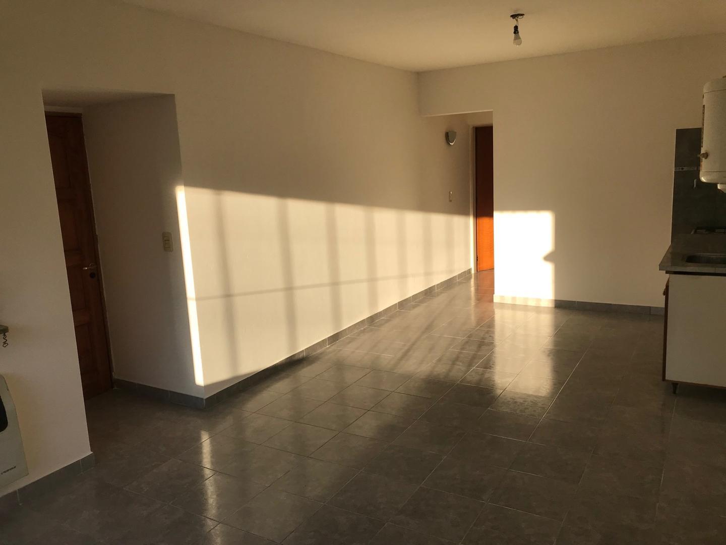 Departamento en Alquiler en Muñiz, $ 580.000
