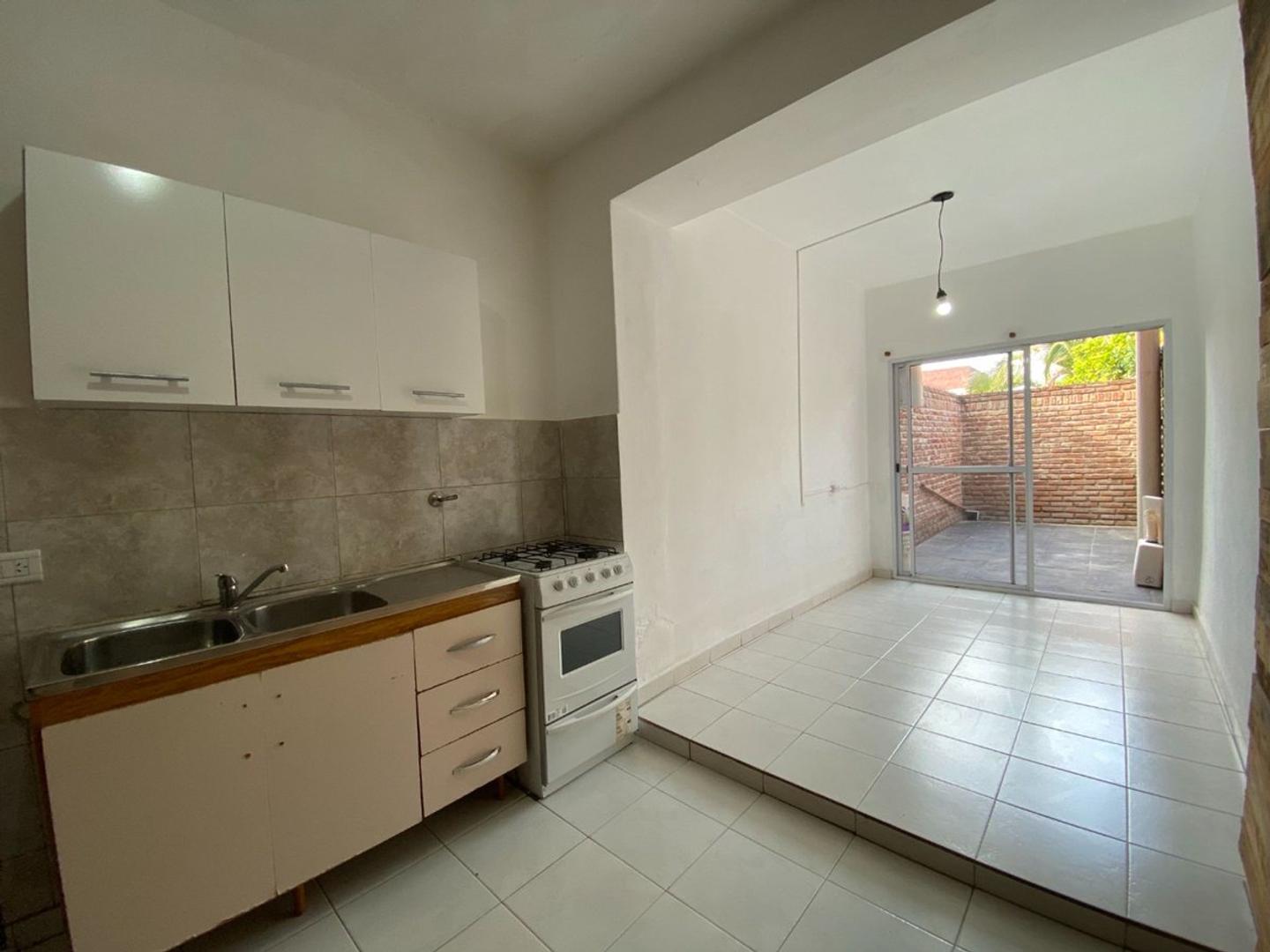 Depto Tipo Casa en Alquiler 35 años