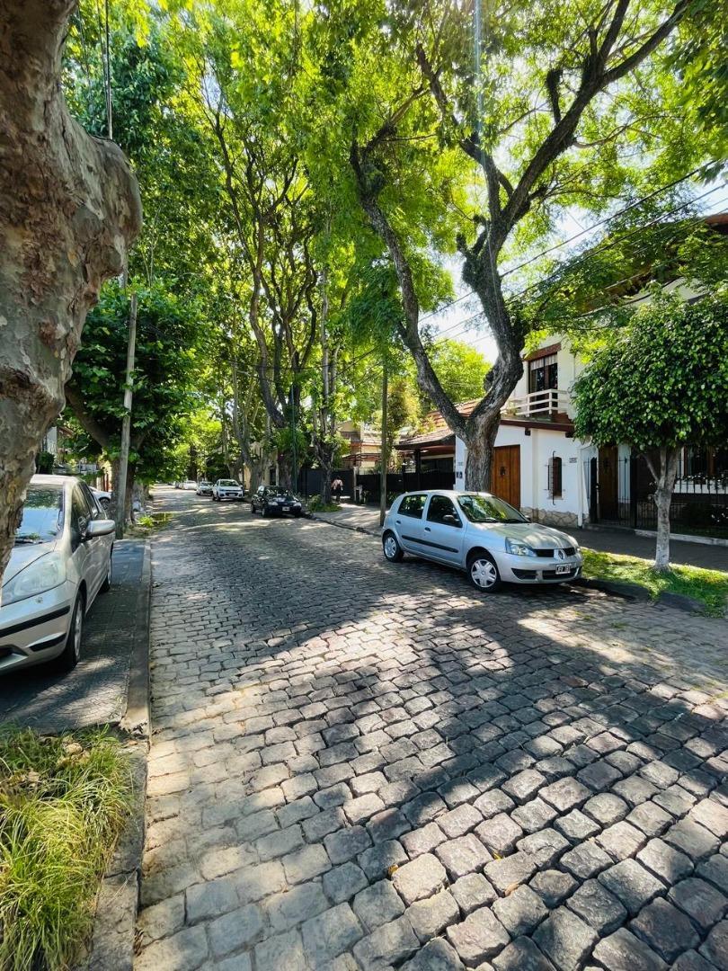 Lote 450m2 de Vías a Libertador.